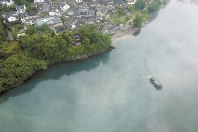 丰泰优配 敬亭山与桃花潭